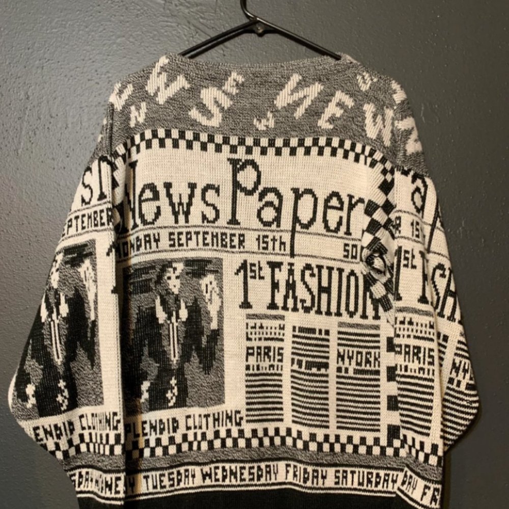 VINTAGE THRIFT : 1980S KNIT SWEATER